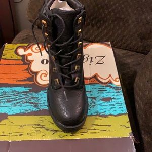 Black lace up boots